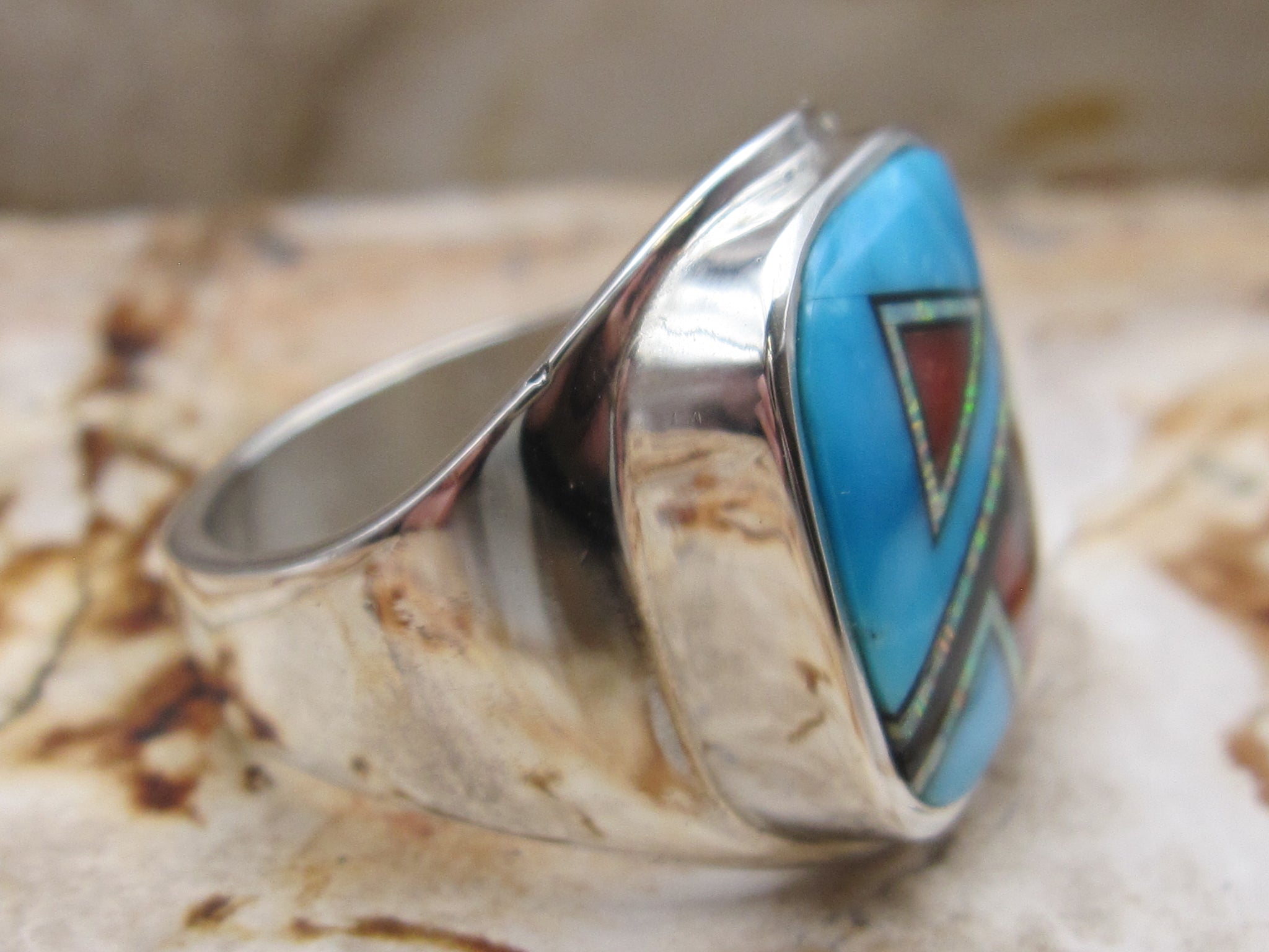 American West Solid Sterling Silver 18-Carat Gold-Plating Turquoise  Cabochon Men's Ring: 'Strength Of The West' Men's Turquoise Ring