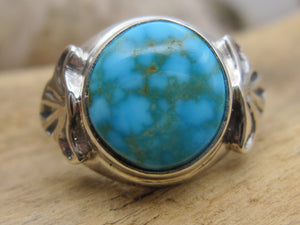 Native American Made Beautiful Bright Blue Turquoise and Sterling Silver Ring